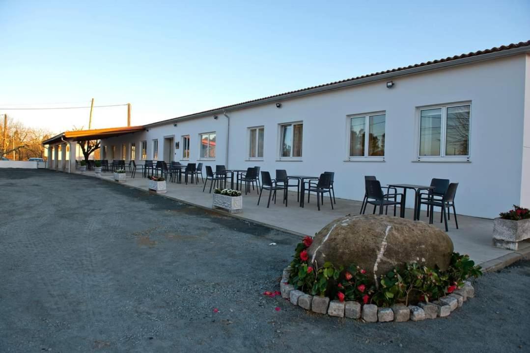 Hotel La Puerta De Arzúa Zewnętrze zdjęcie